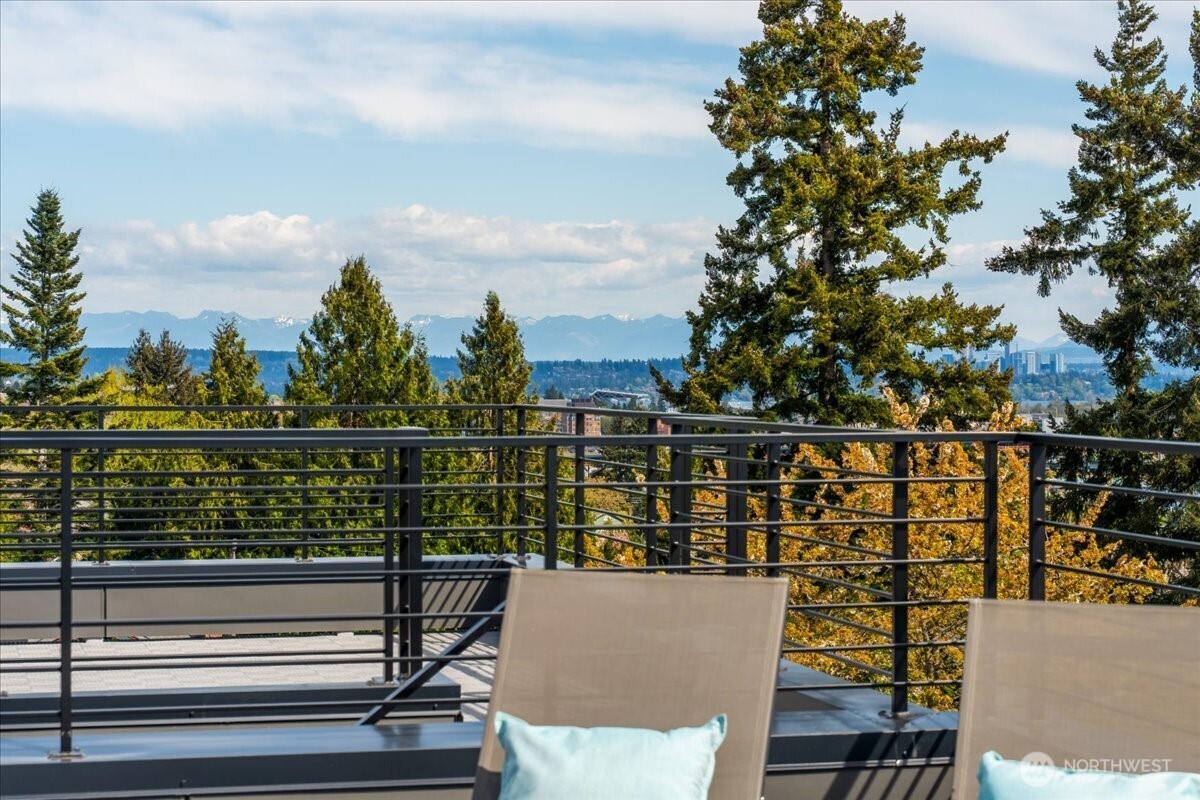 4116 A Burke Avenue N, Seattle, WA 98103