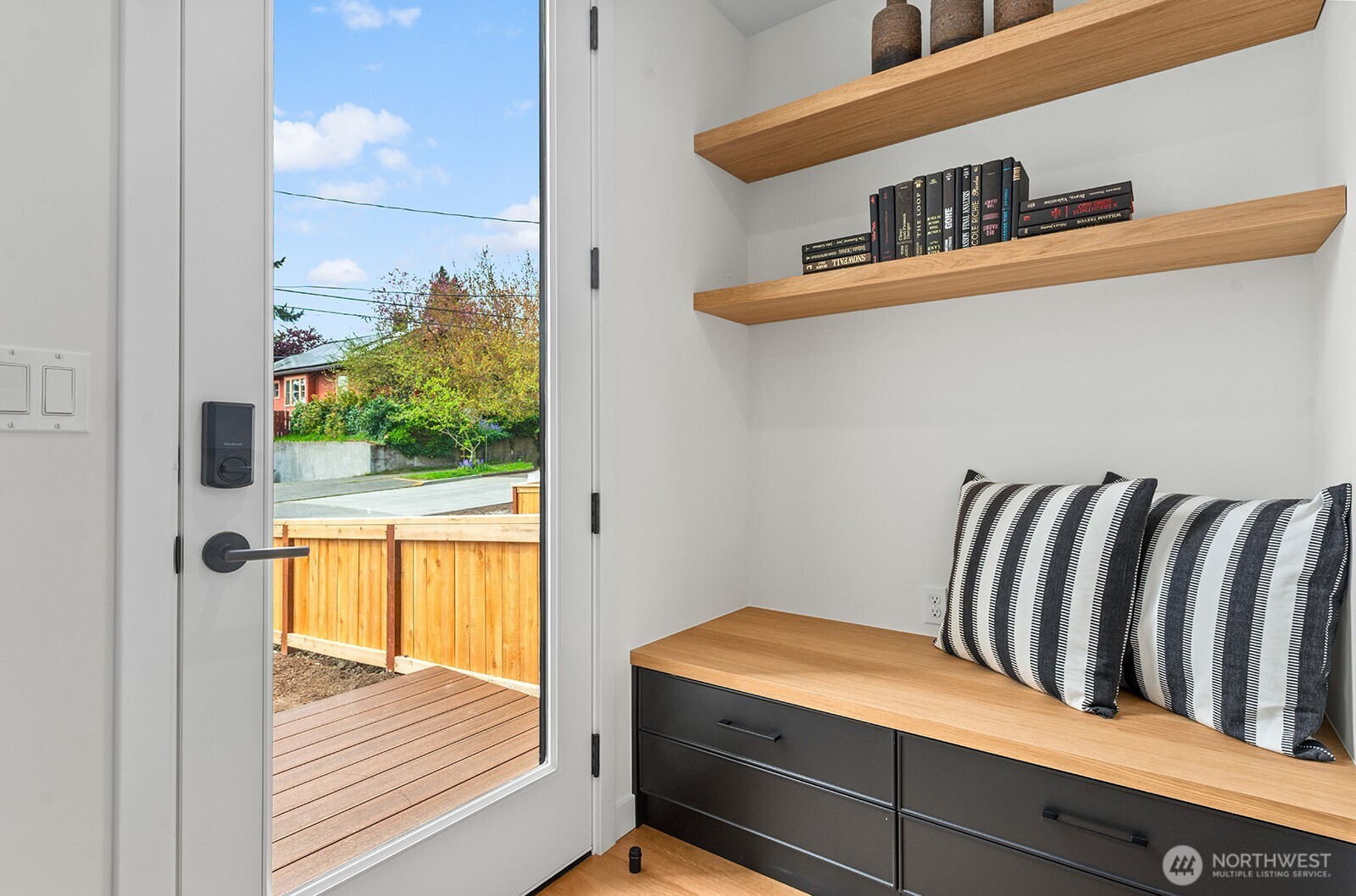 4116 A Burke Avenue N, Seattle, WA 98103