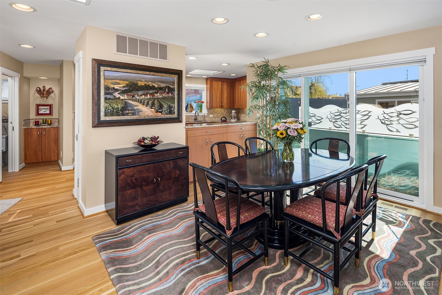 10 E Roanoke Street #2, Seattle, WA 98102-3281