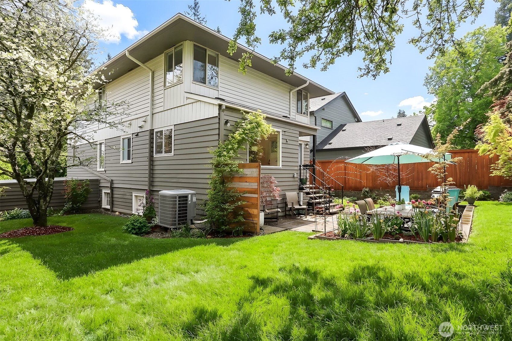 12328 38th Avenue NE, Seattle, WA 98125