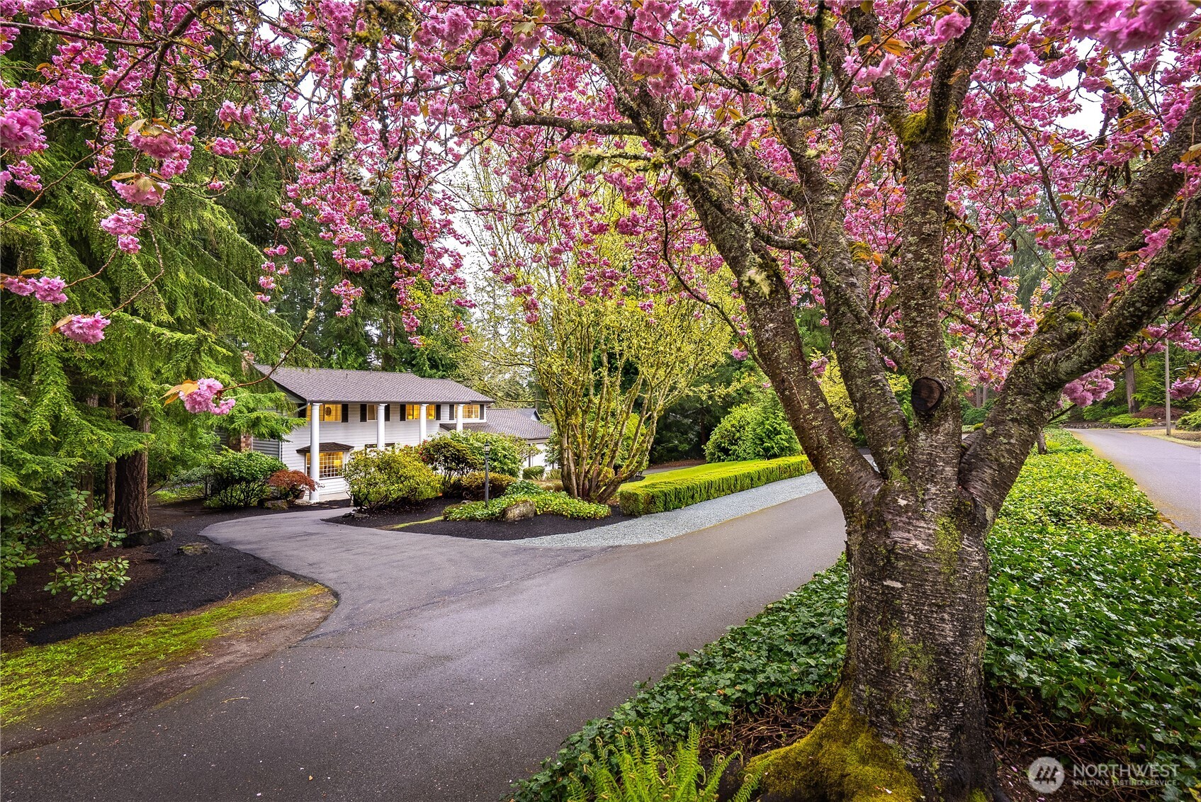 17811 7th Avenue W, Bothell, WA 98012