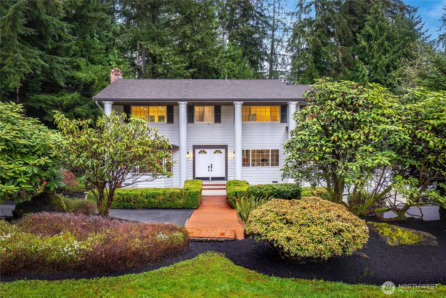 17811 7th Avenue W, Bothell, WA 98012