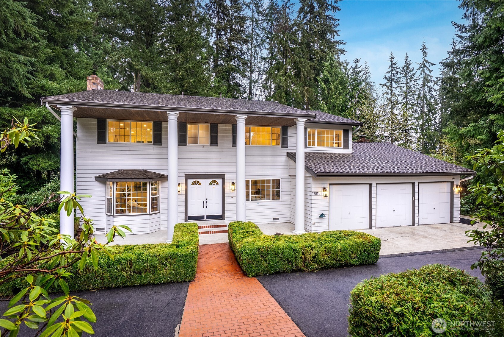 17811 7th Avenue W, Bothell, WA 98012