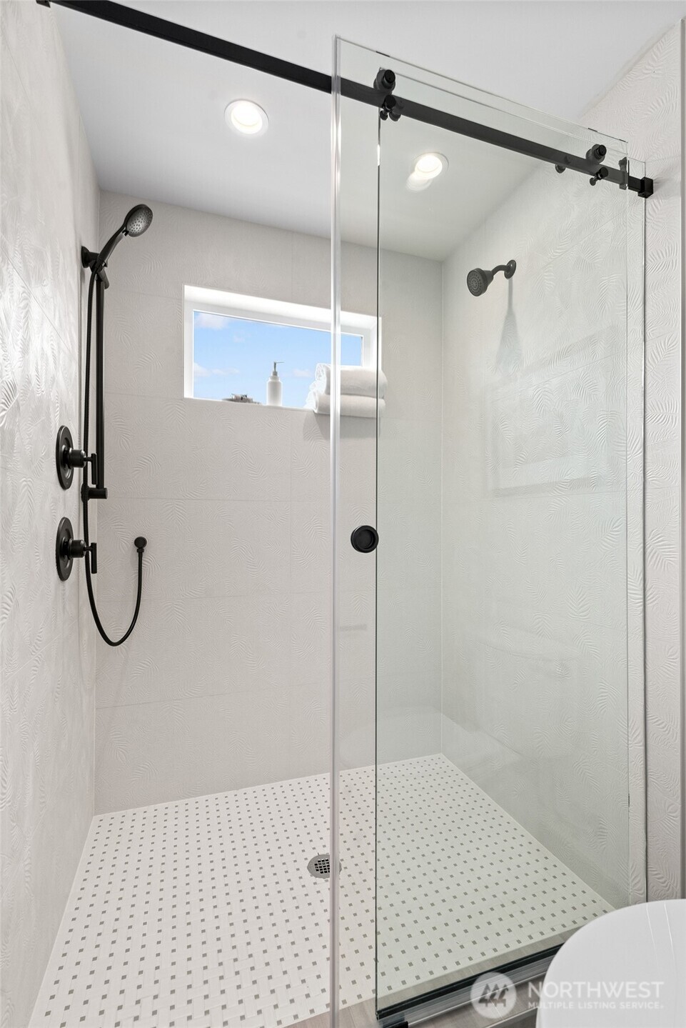 4122 B Burke Avenue N, Seattle, WA 98103