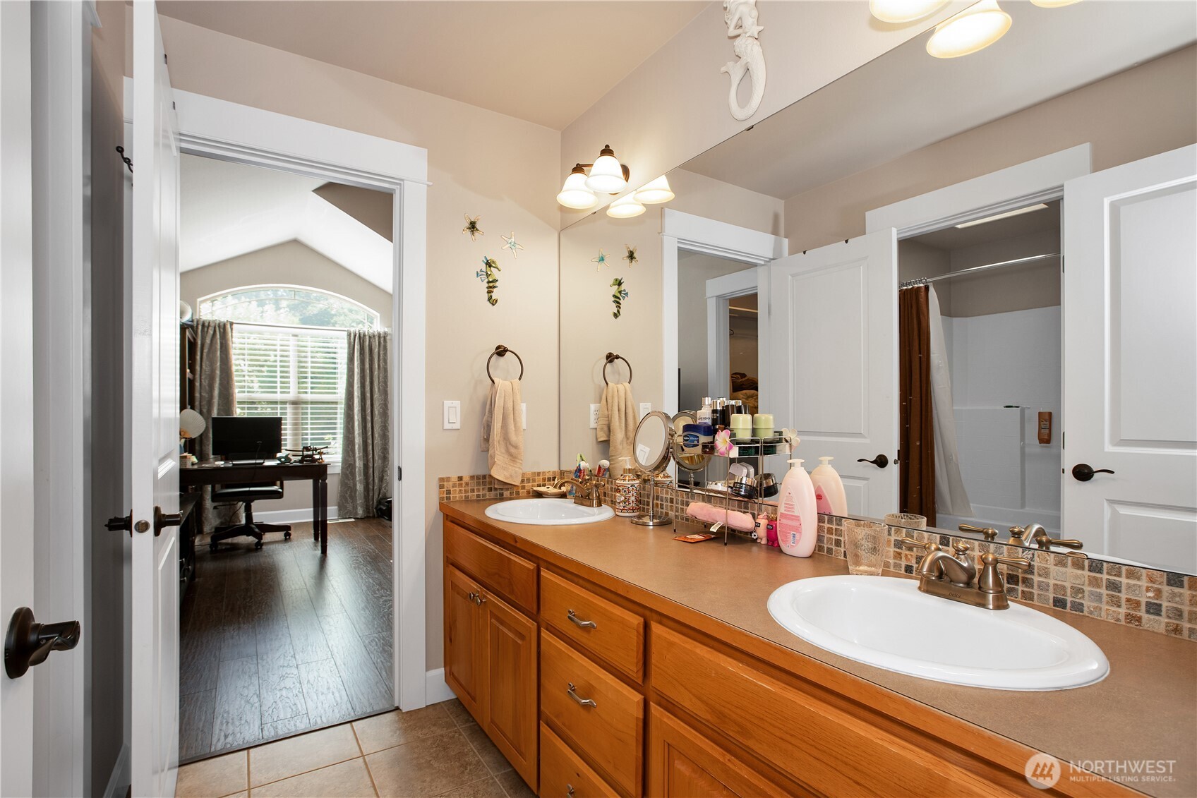 3930 Cameron Drive NE, Lacey, WA 98516