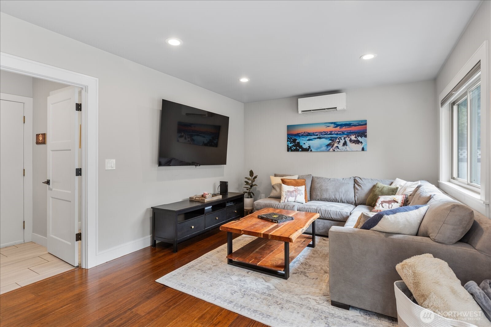 22017 95th Place W, Edmonds, WA 98020