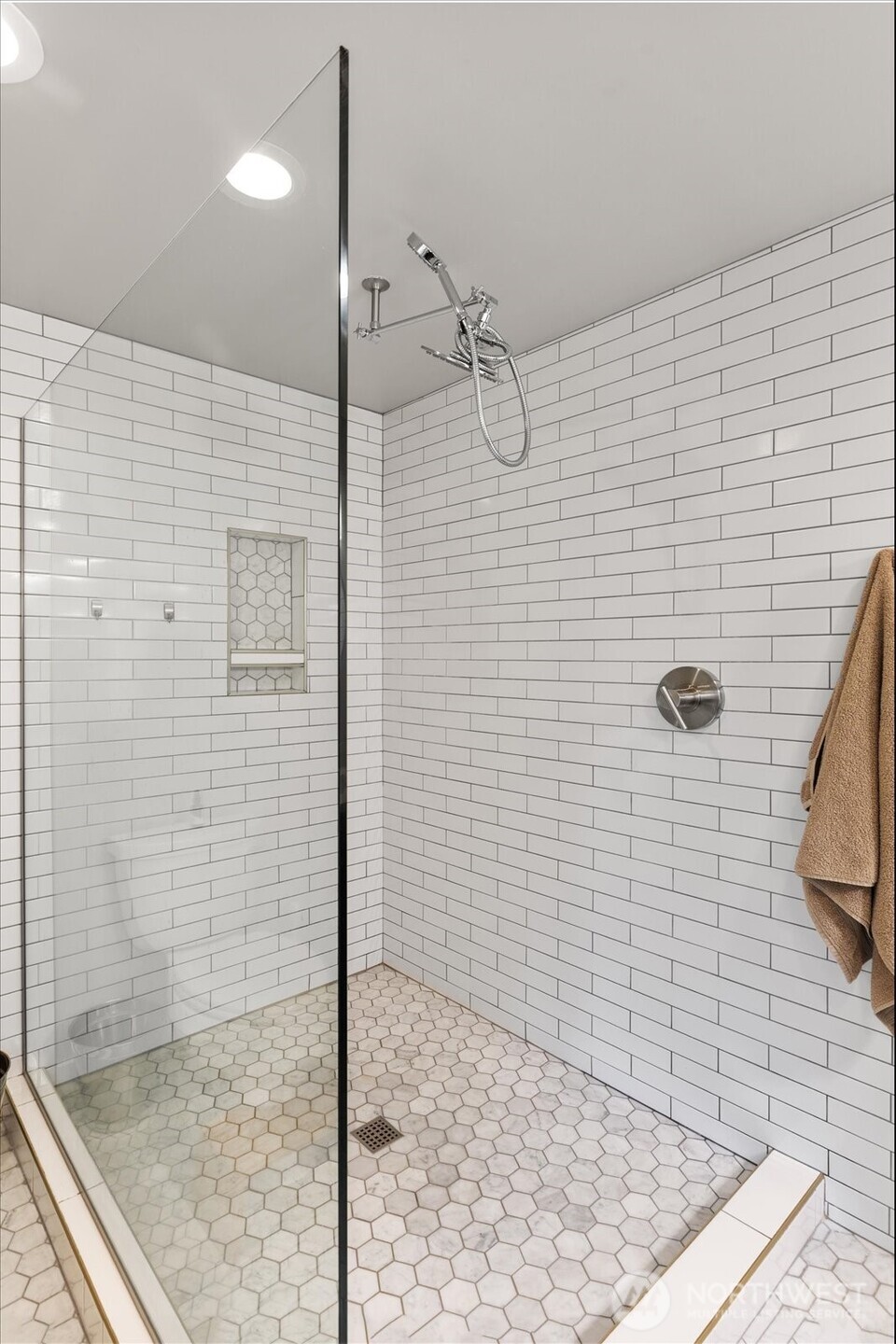 22017 95th Place W, Edmonds, WA 98020