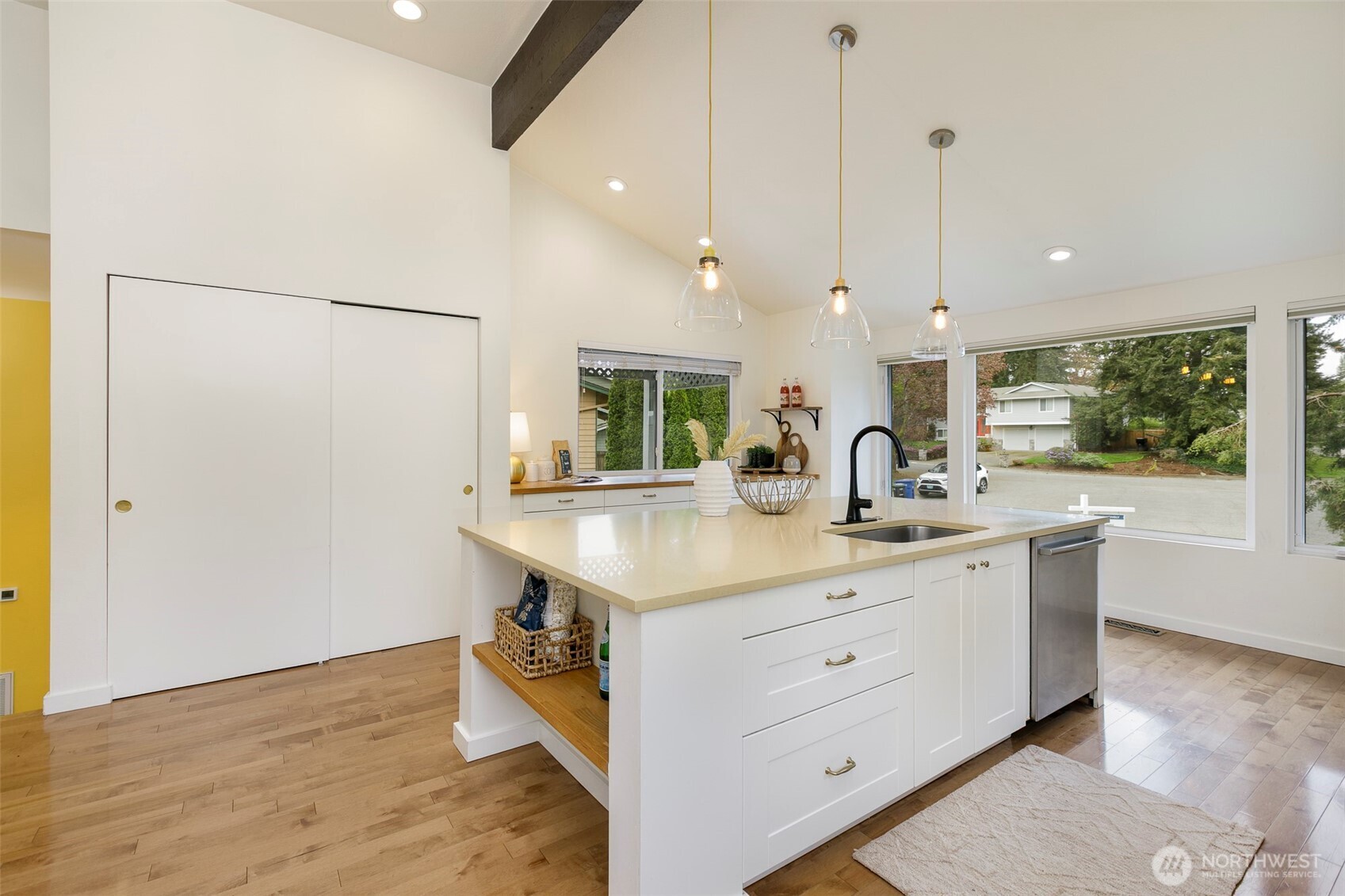 15812 NE 106th Street , Redmond, WA 98052