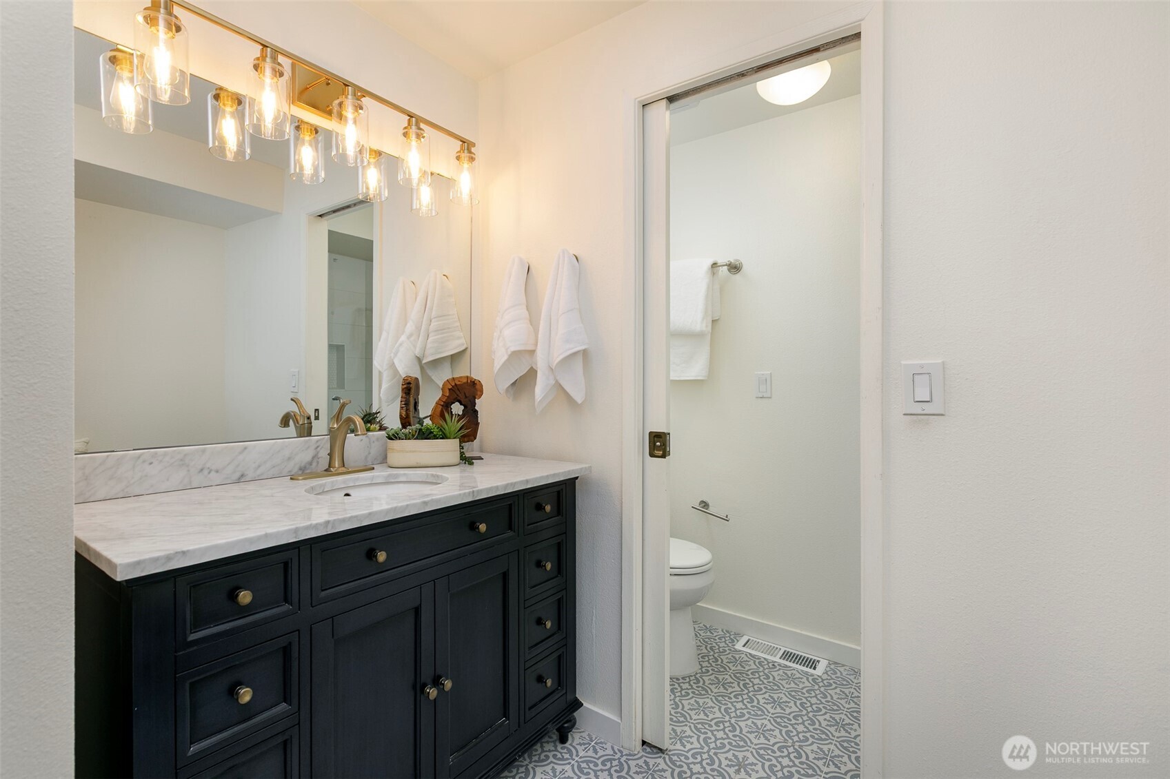 15812 NE 106th Street , Redmond, WA 98052