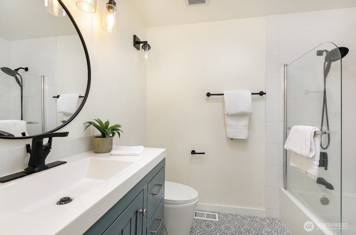 15812 NE 106th Street , Redmond, WA 98052