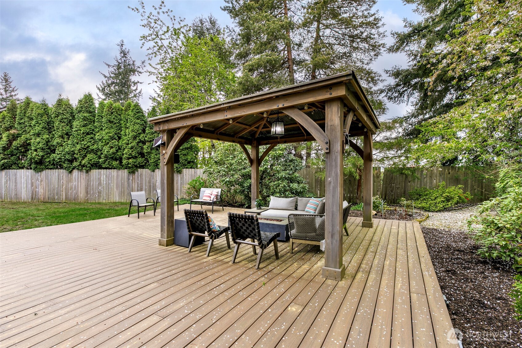 15812 NE 106th Street , Redmond, WA 98052