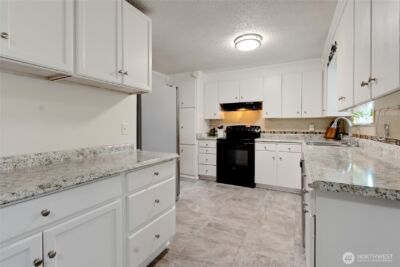 1108 20th Street NW, Puyallup, WA 98371 - Photo 11