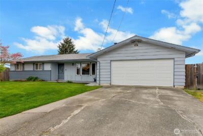 1108 20th Street NW, Puyallup, WA 98371 - Photo 2