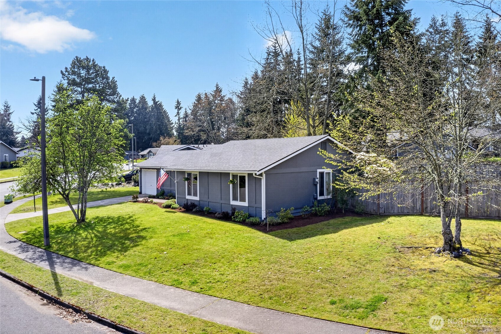 3842 N Winnifred Street , Tacoma, WA 98407