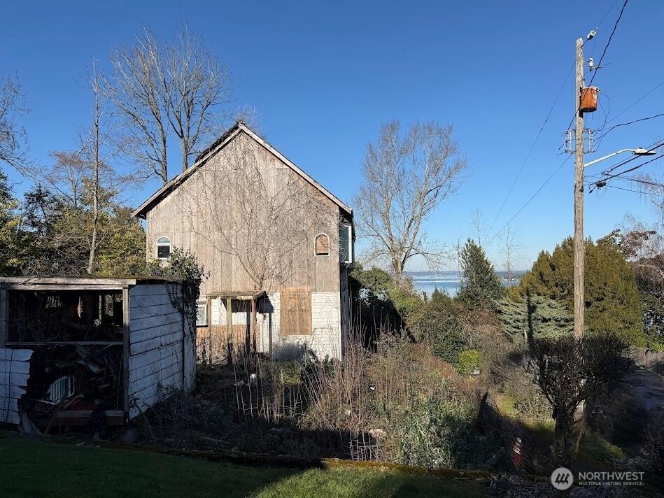 5221 S Ferdinand Street , Seattle, WA 98118