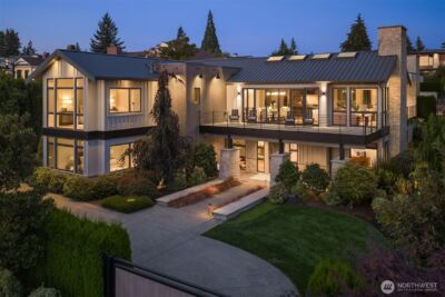 1918 94th Avenue NE, Clyde Hill, WA 98004