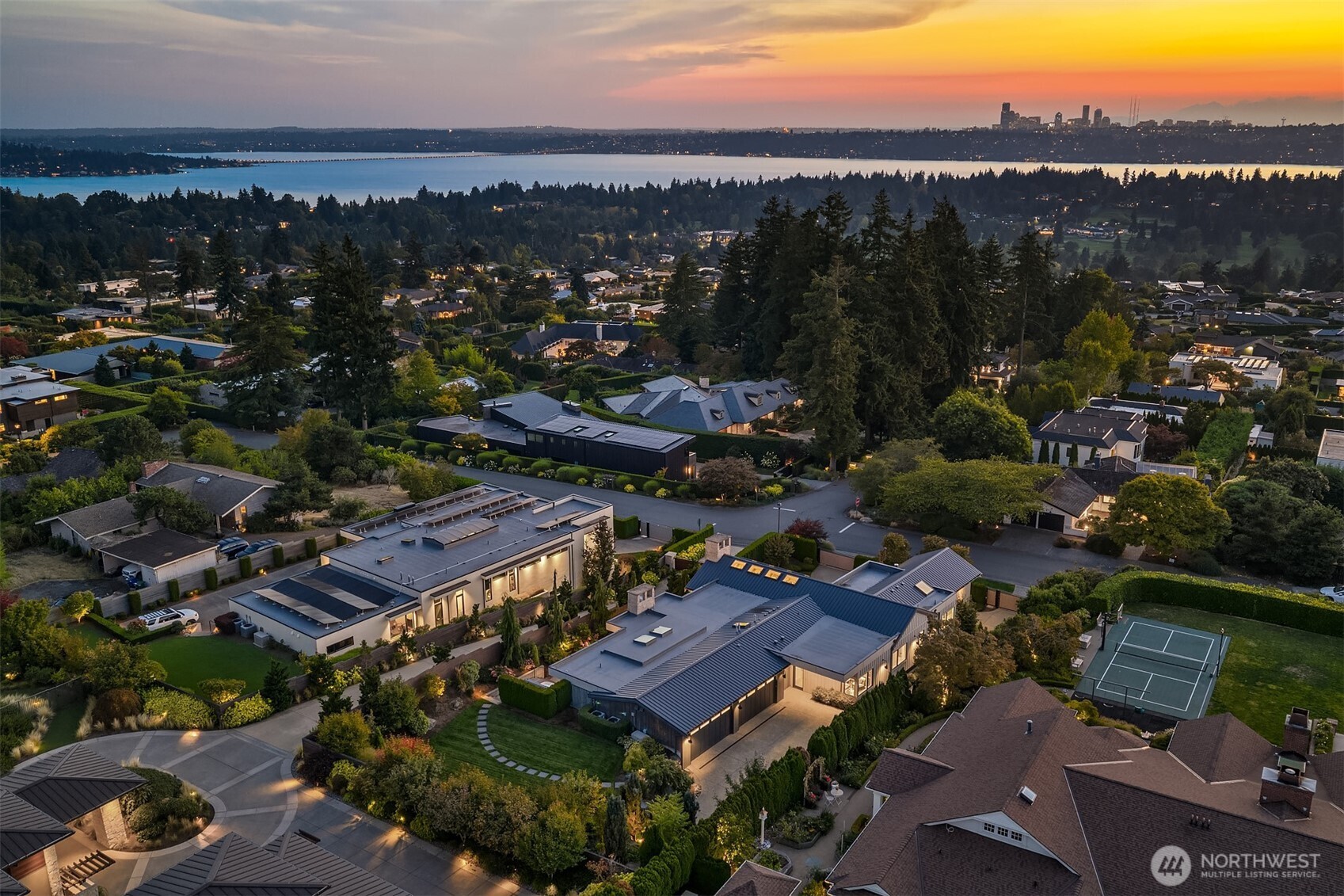 1918 94th Avenue NE, Clyde Hill, WA 98004