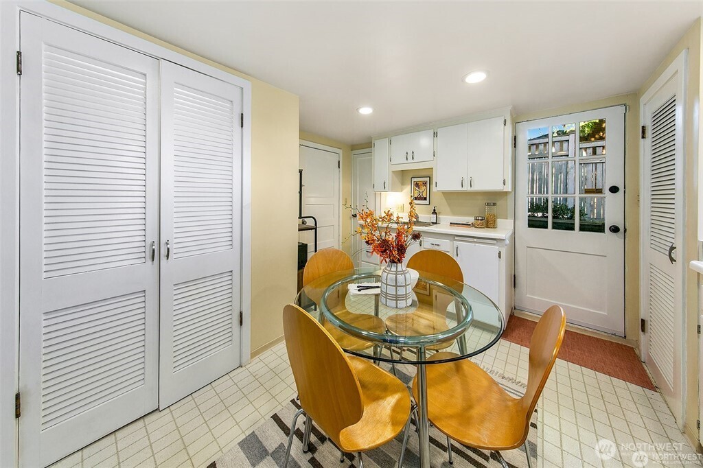 707 Lake Washington Boulevard S, Seattle, WA 98144