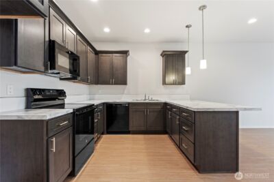 306 Poplar Street , Royal City, WA 99357 - Photo 3