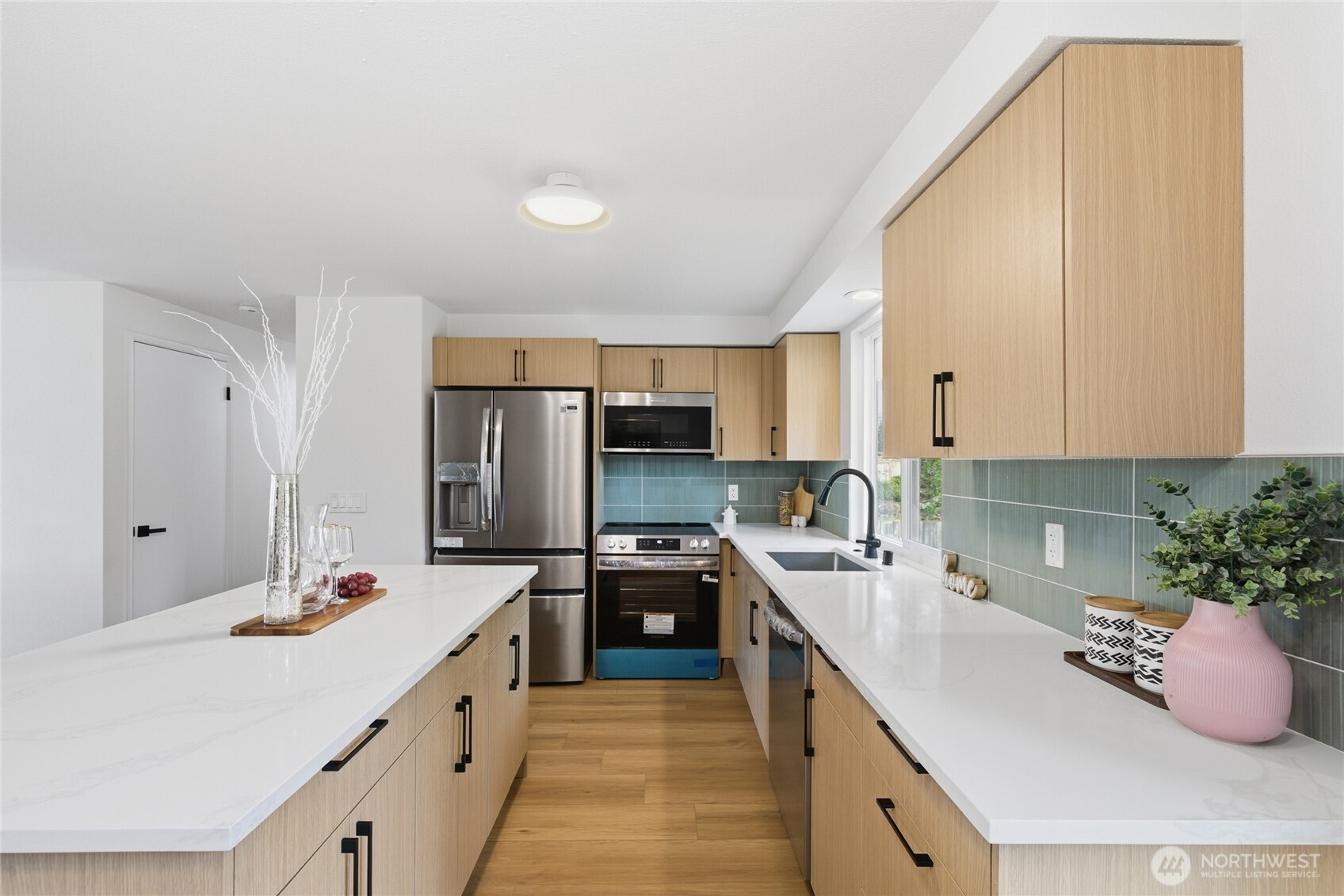 1204 E Laurel Street , Kent, WA 98030