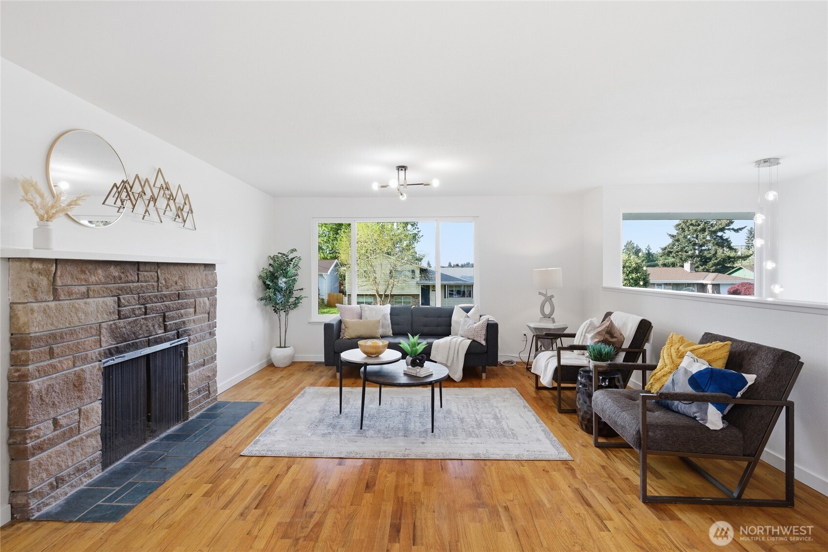 1204 E Laurel Street , Kent, WA 98030
