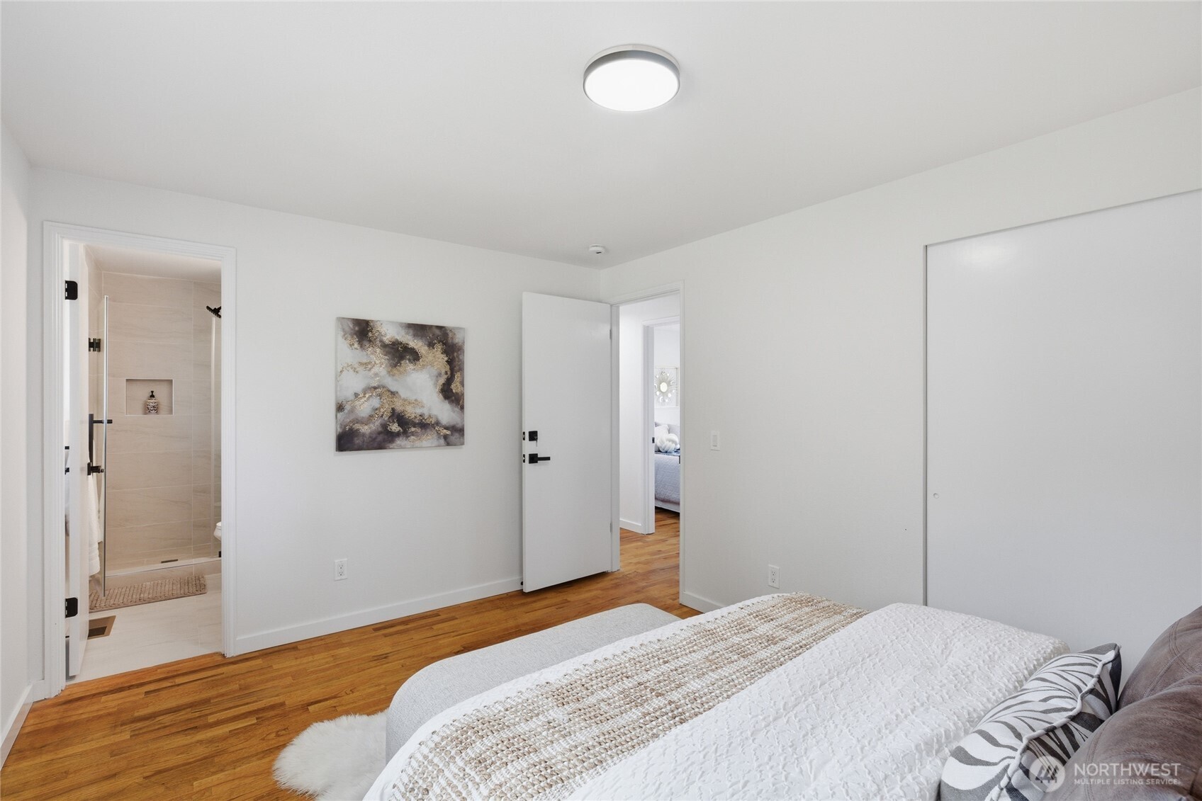 1204 E Laurel Street , Kent, WA 98030