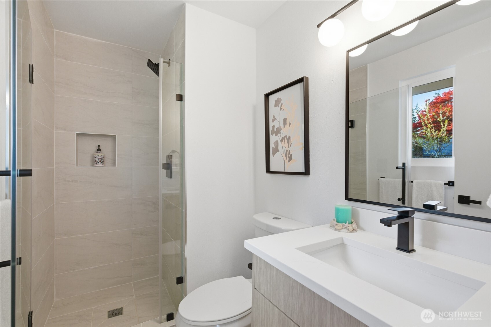 1204 E Laurel Street , Kent, WA 98030