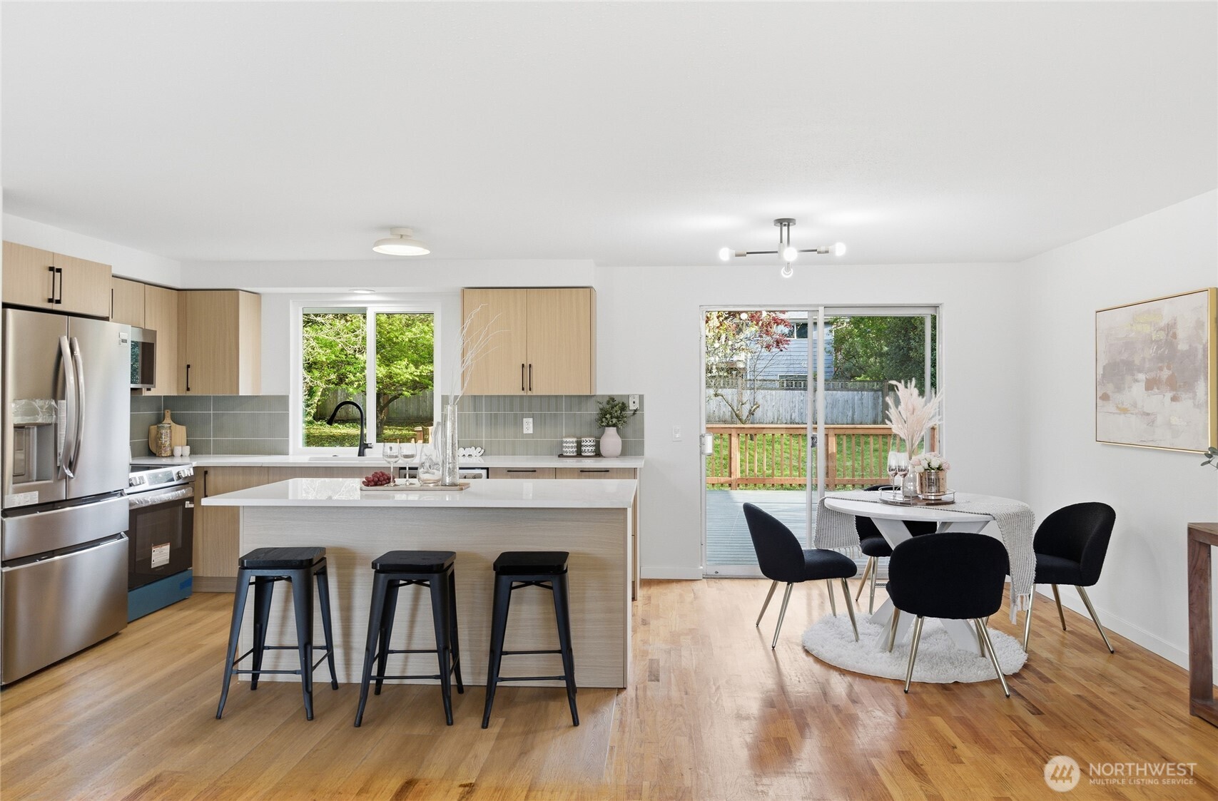 1204 E Laurel Street , Kent, WA 98030