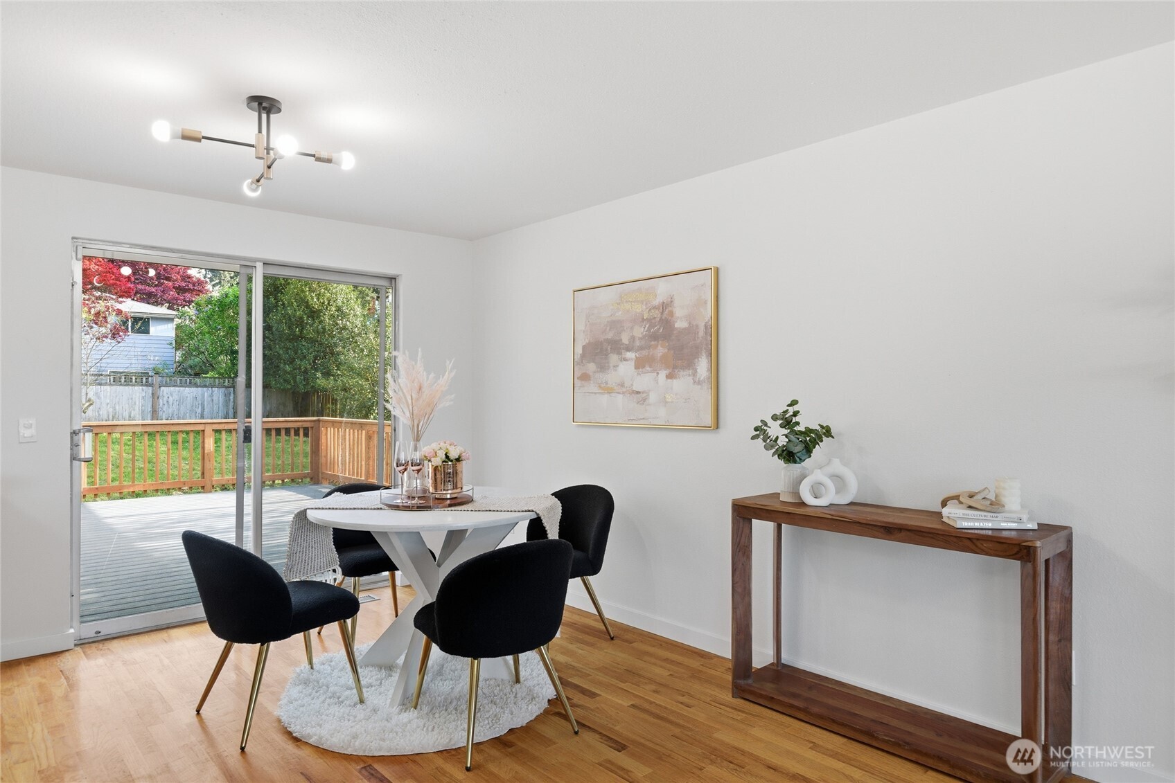 1204 E Laurel Street , Kent, WA 98030