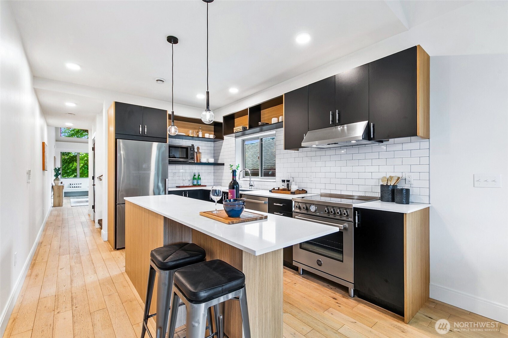 6515 Ellis Avenue S, Seattle, WA 98108