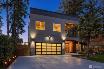 14614 SE 20th Street , Bellevue, WA 98007