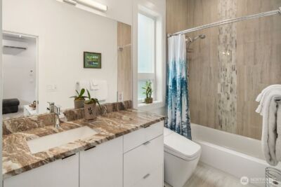 14614 SE 20th Street , Bellevue, WA 98007 - Photo 26