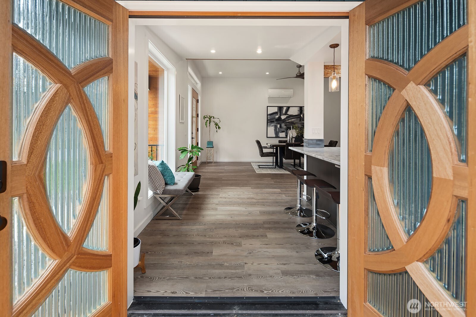 14614 SE 20th Street , Bellevue, WA 98007