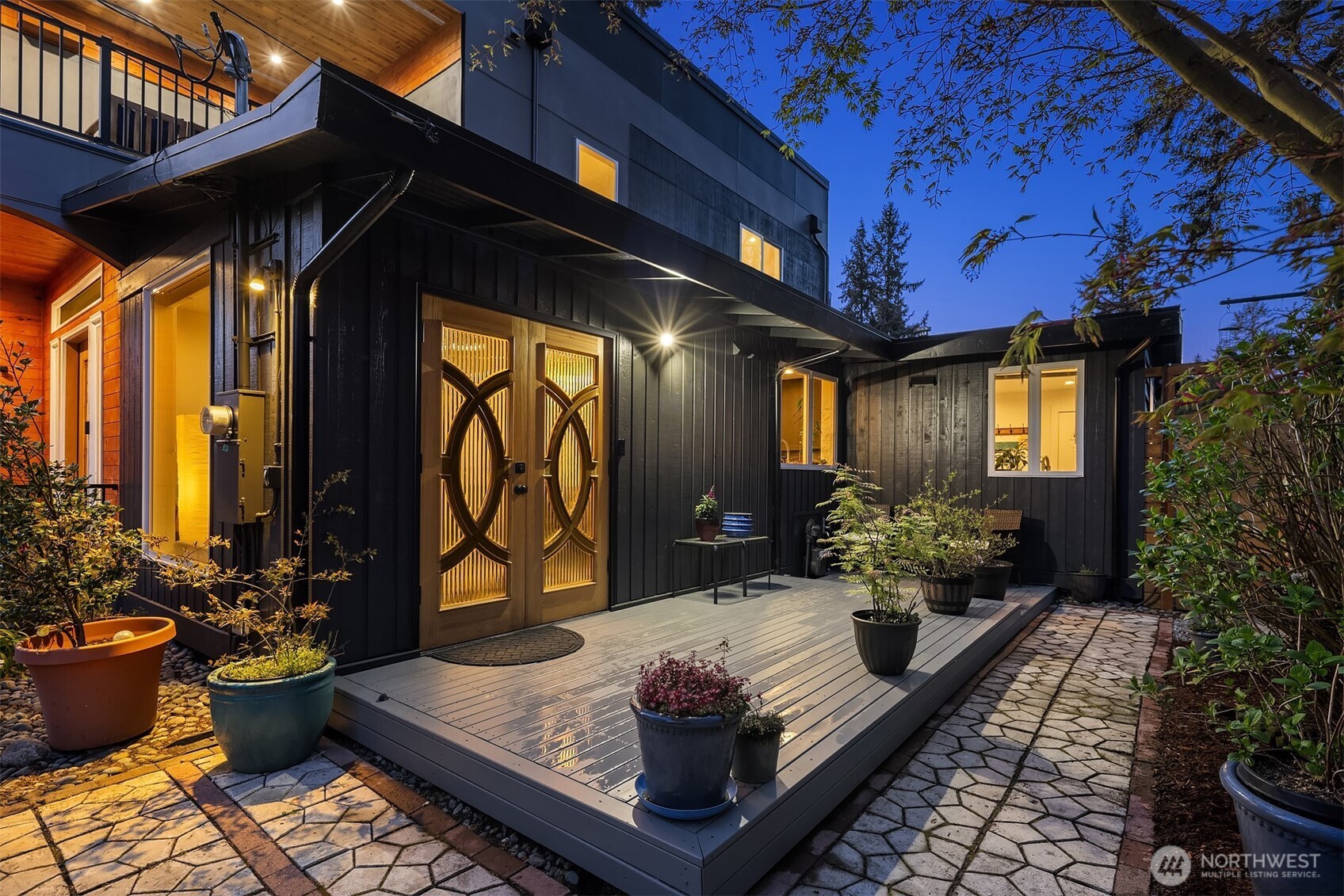 14614 SE 20th Street , Bellevue, WA 98007