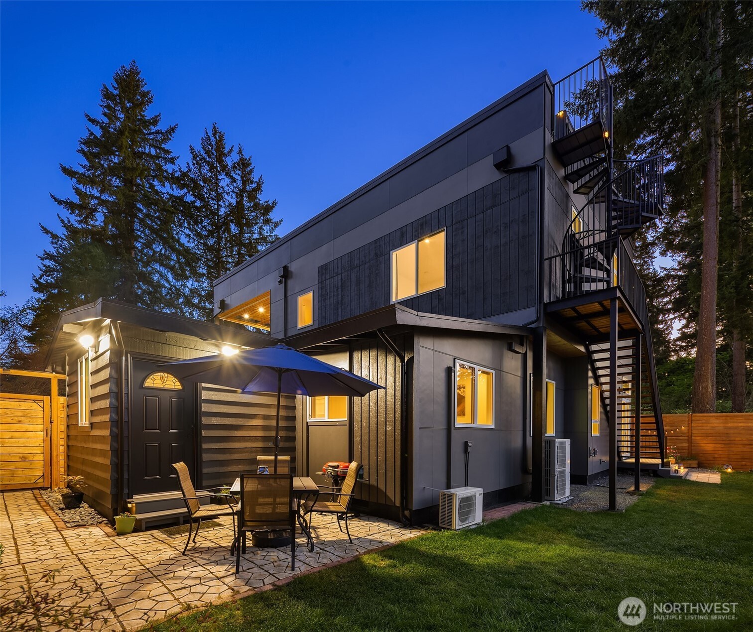 14614 SE 20th Street , Bellevue, WA 98007