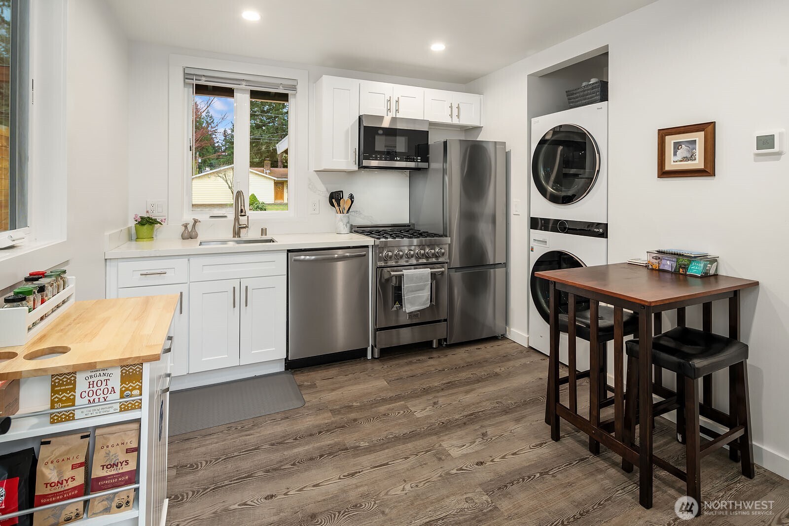 14614 SE 20th Street , Bellevue, WA 98007