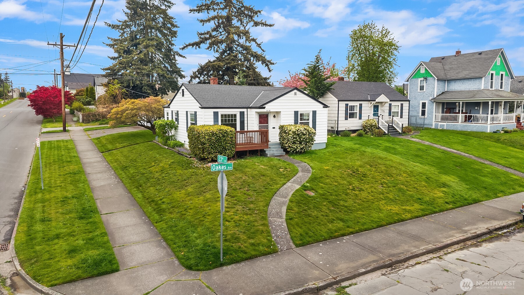 2230 Oakes Avenue , Everett, WA 98201