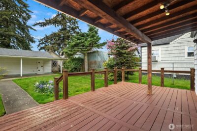2230 Oakes Avenue , Everett, WA 98201 - Photo 24