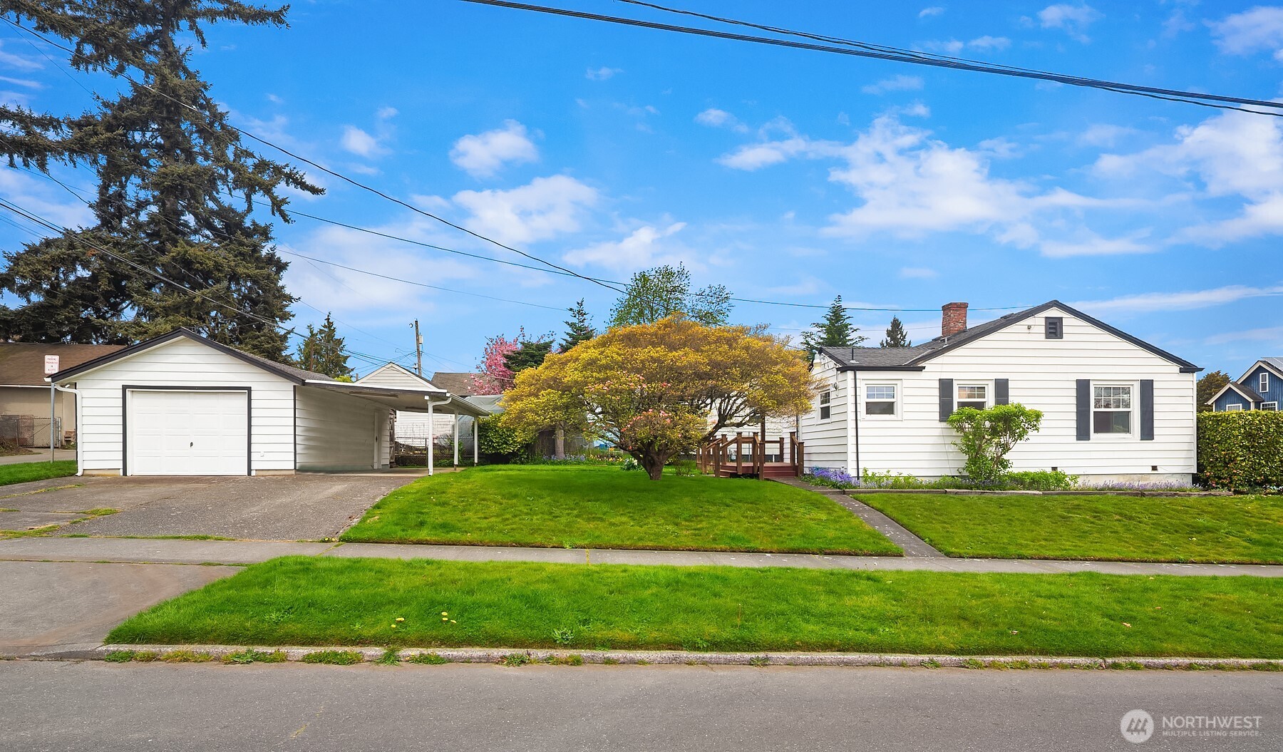 2230 Oakes Avenue , Everett, WA 98201