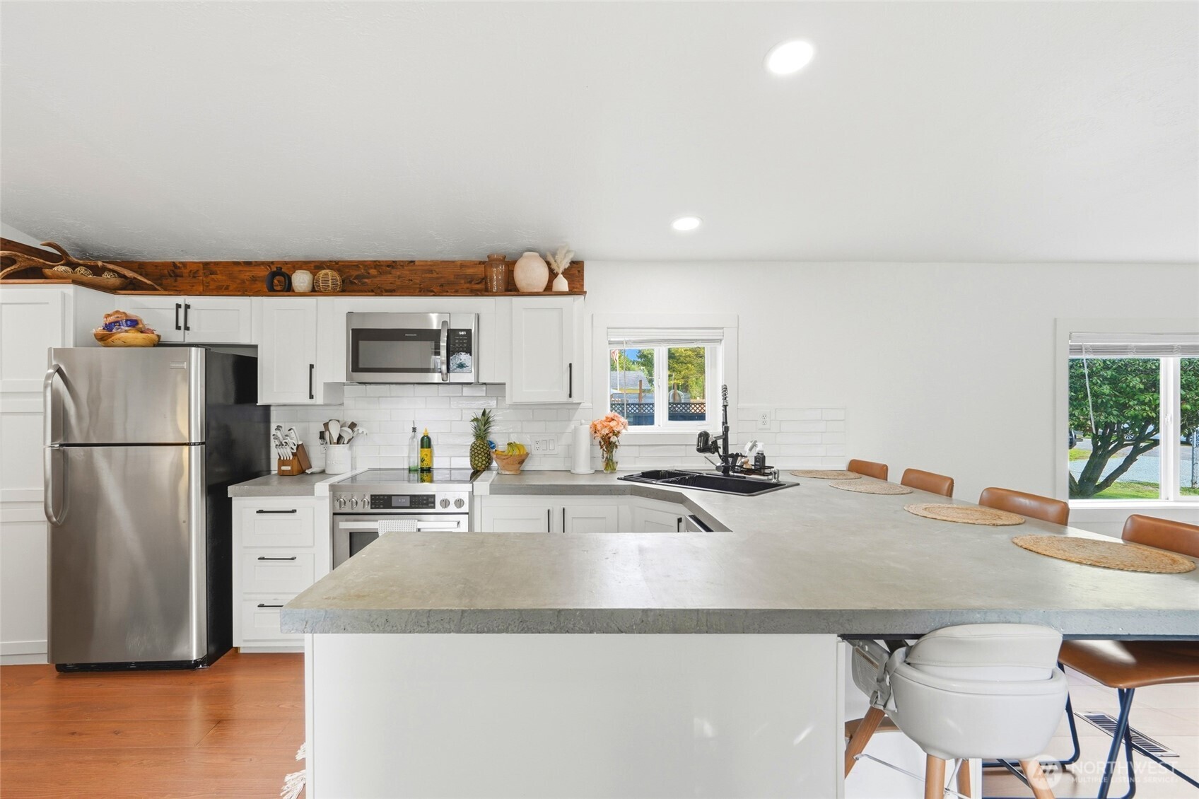 915 Dyer Road , Sultan, WA 98294