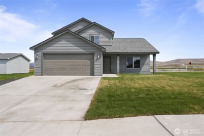 602 Karen Avenue , Royal City, WA 99357 - Photo 1