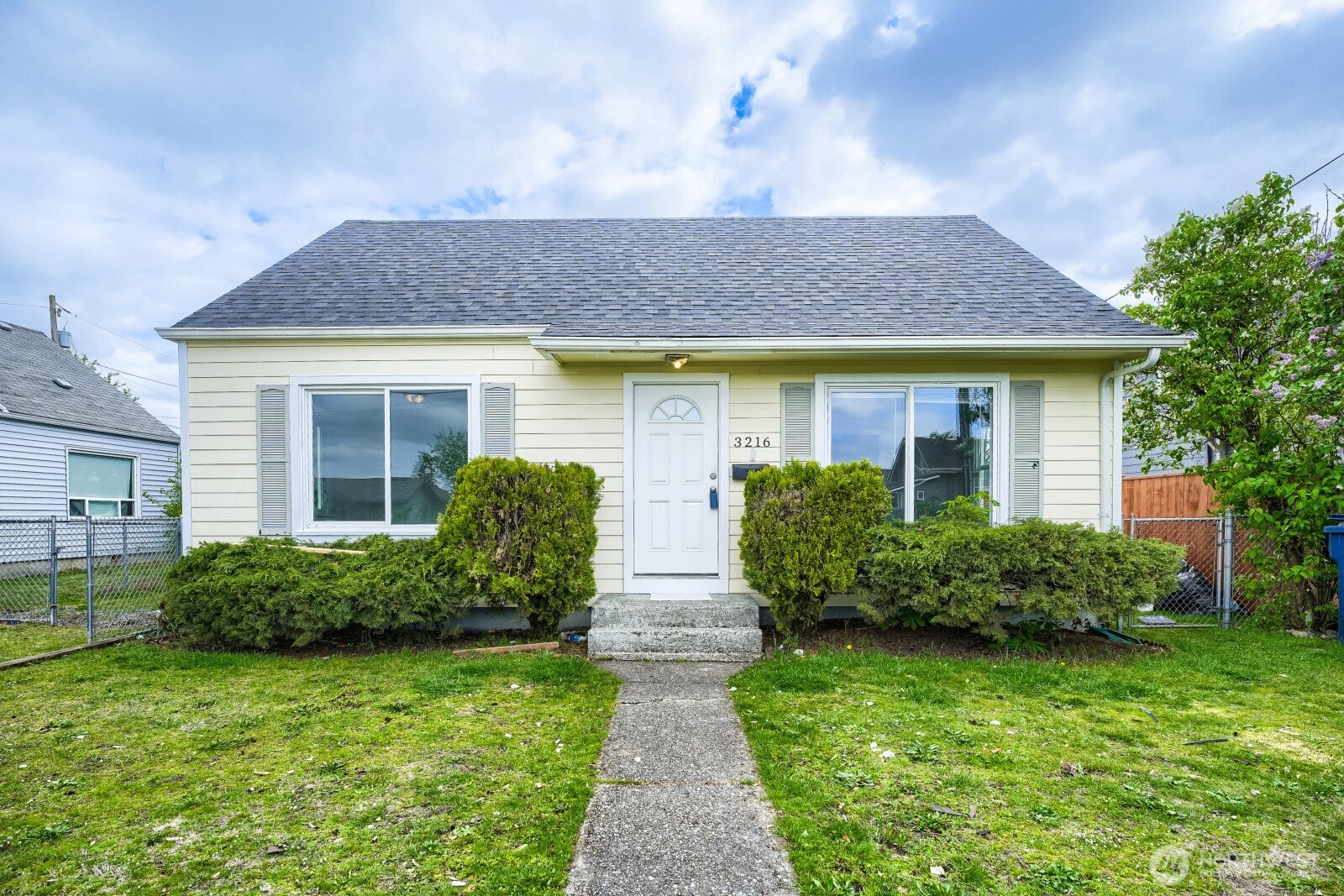 3216 S 72nd Street , Tacoma, WA 98409