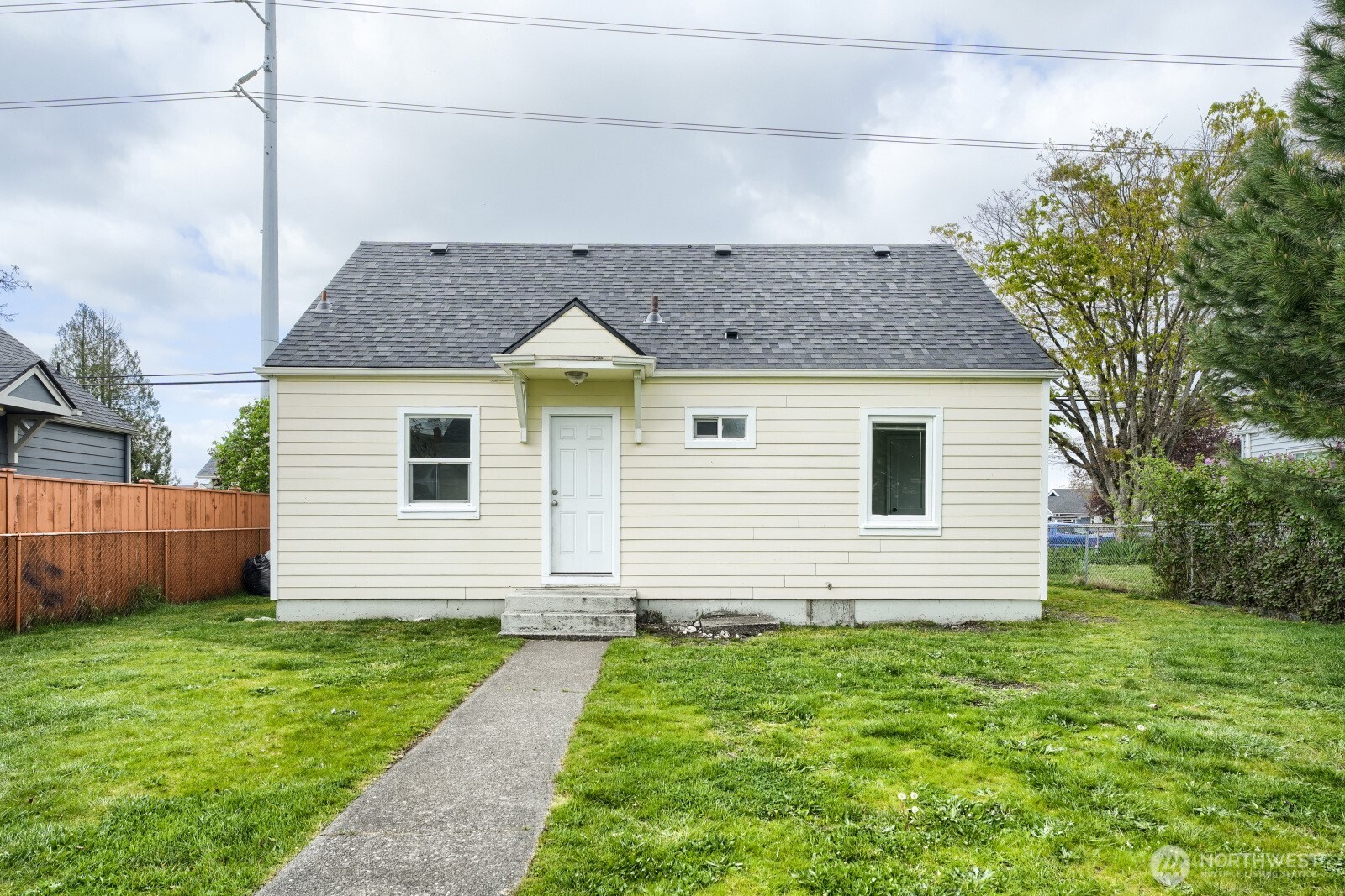 3216 S 72nd Street , Tacoma, WA 98409