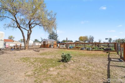 1104 Dobson Road E, Odessa, WA 99159 - Photo 30