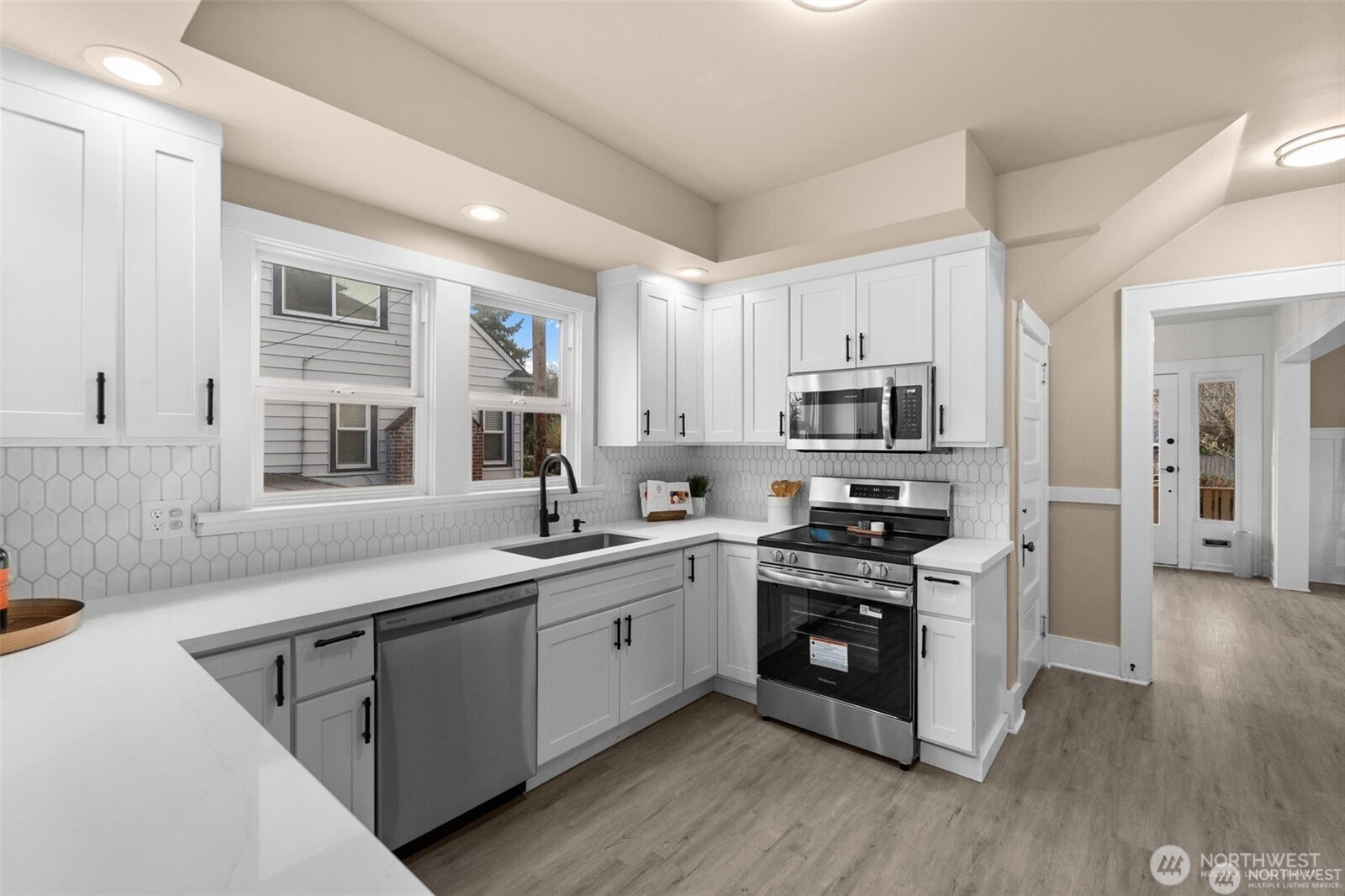 709 S Cedar Street , Tacoma, WA 98405