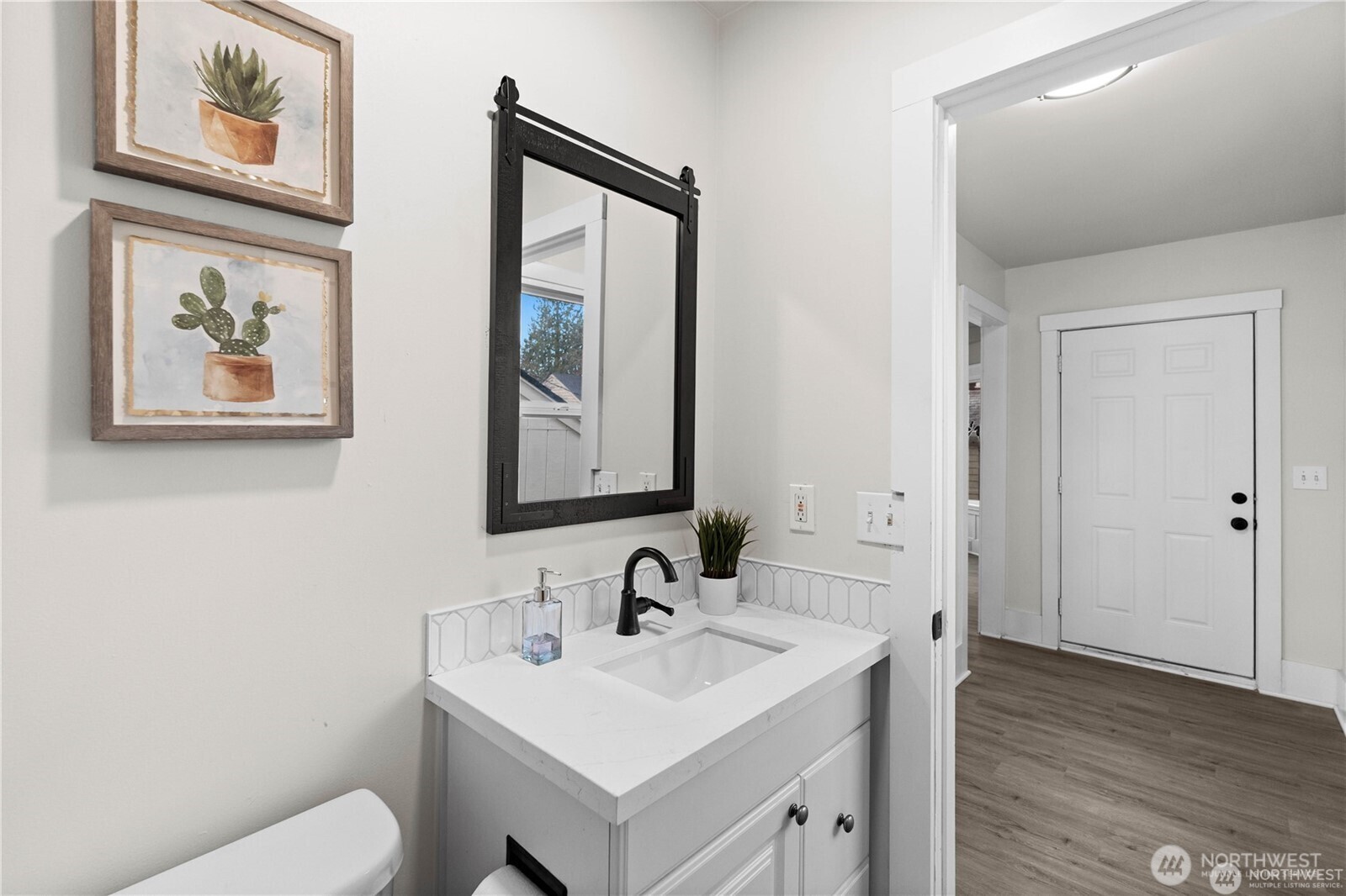 709 S Cedar Street , Tacoma, WA 98405