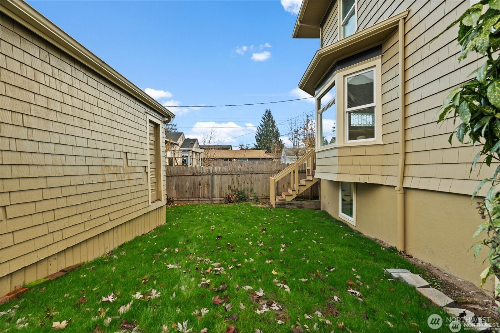 709 S Cedar Street , Tacoma, WA 98405