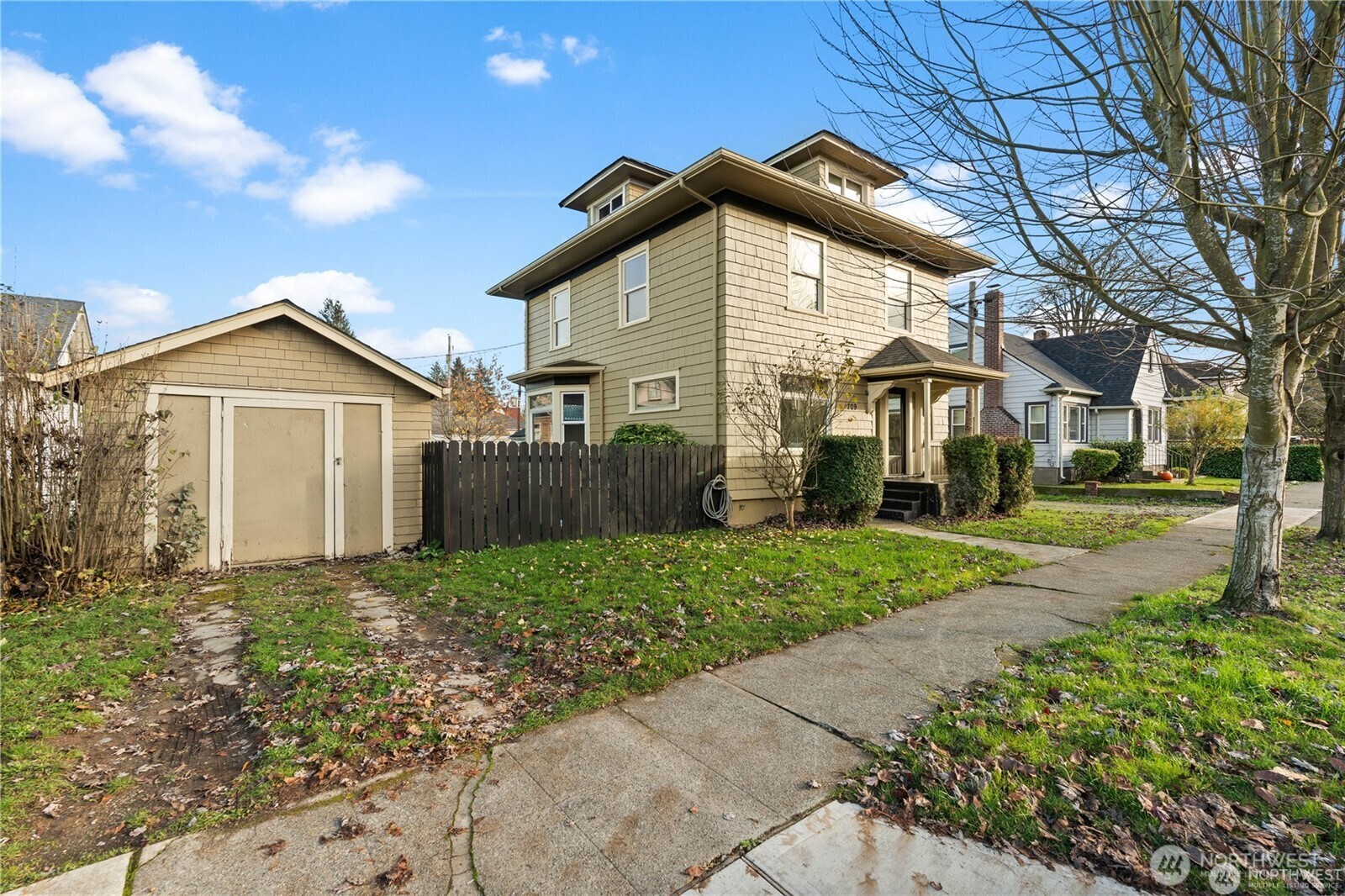 709 S Cedar Street , Tacoma, WA 98405