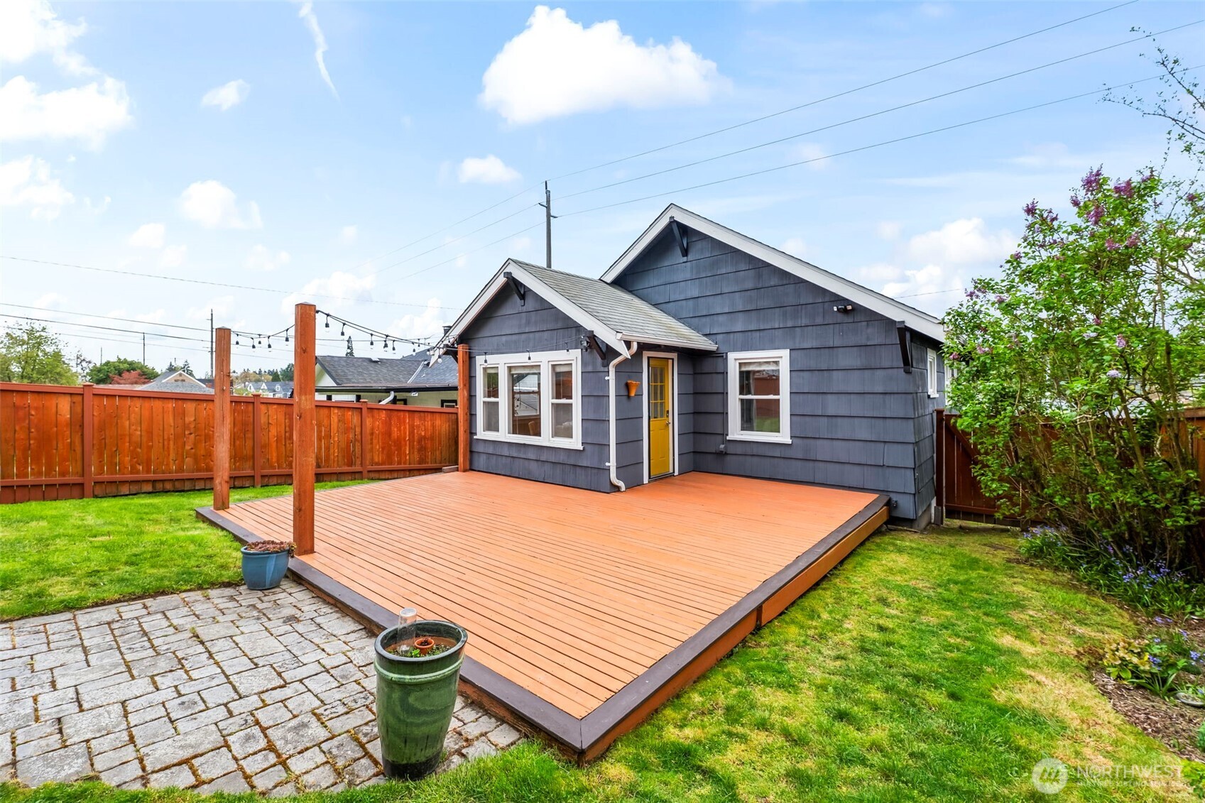 1403 N Proctor Street , Tacoma, WA 98406