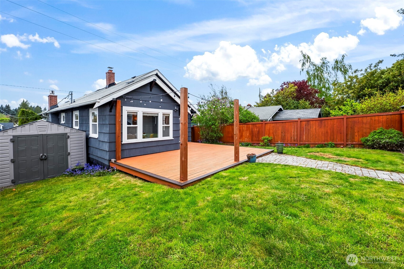 1403 N Proctor Street , Tacoma, WA 98406